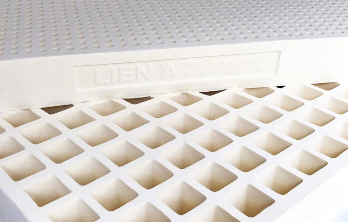 Nệm Liên Á Classic cao su thiên nhiên, bền bỉ và nâng đỡ cột sống.