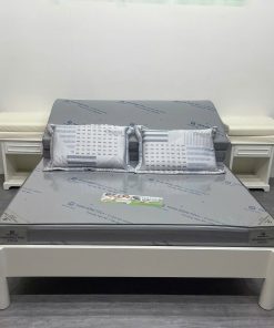 Nệm than hoạt tính Titan là sự kết hợp hoàn hảo giữa cao su thiên nhiên nguyên chất và hạt than hoạt tính tinh khiết