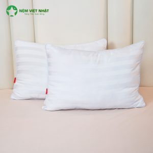 Gối nằm Lông Vũ Việt Nhật là lựa chọn lý tưởng cho những ai yêu thích cảm giác bồng bềnh