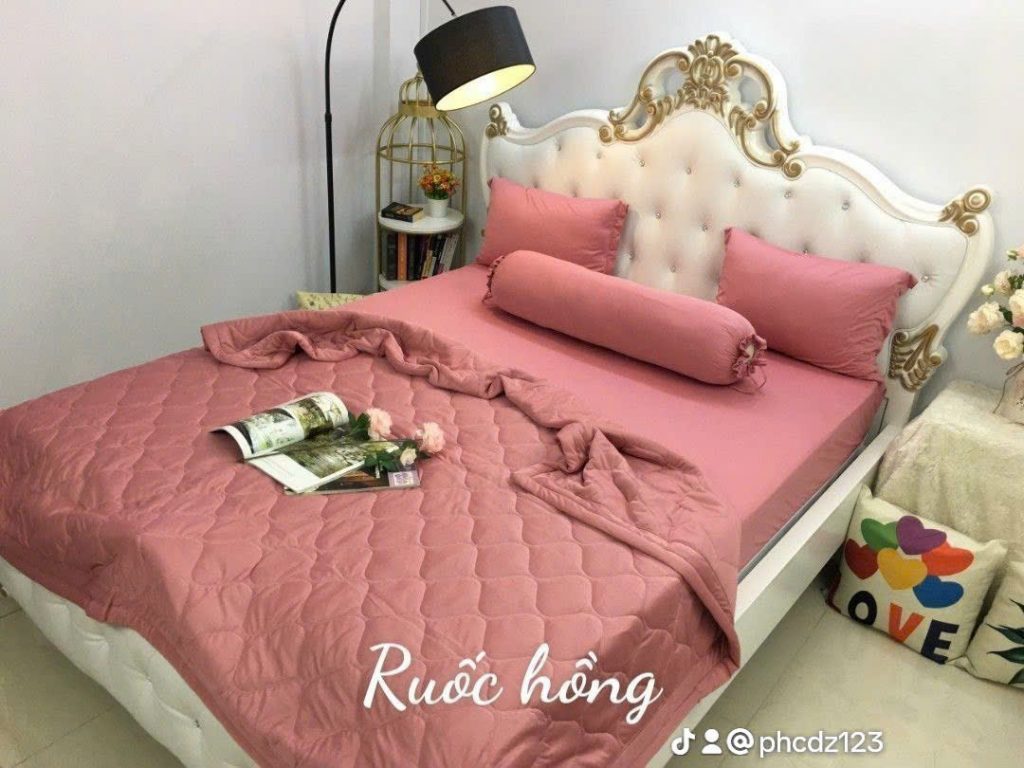 Cảm giác mát lạnh ngay khi chạm vào