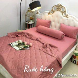 Cảm giác mát lạnh ngay khi chạm vào