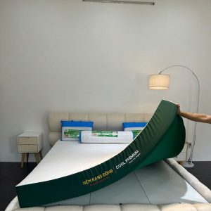 Chất liệu cao cấp, thân thiện với làn da